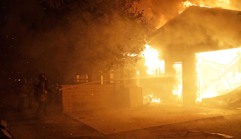 Κατασβέστηκε η μεγάλη πυρκαγιά στην Καλιφόρνια μετά από δύο εβδομάδες