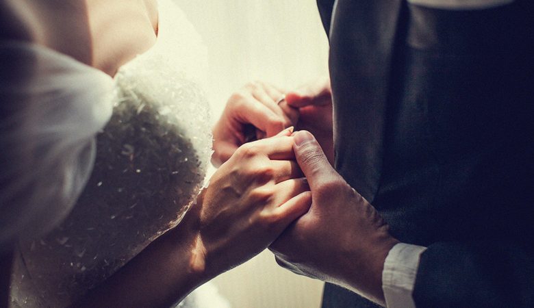 «Ξινός» βγήκε ο γάμος σε ζευγάρι στα Χανιά- Πρόστιμο 3.000 για υπεράριθμους καλεσμένους