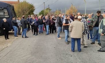 Στους δρόμους κάτοικοι της Χίου: «Όχι σε δεύτερη Μόρια»