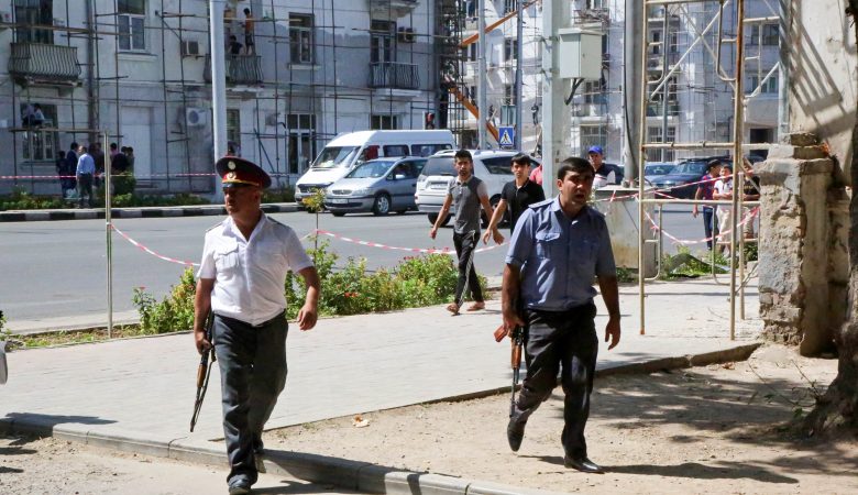 17 νεκροί σε επίθεση ένοπλων μασκοφόρων εναντίον συνοριακού φυλακίου