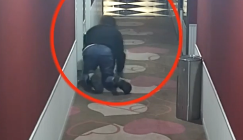 Βίντεο: Κάμερα ασφαλείας ξενοδοχείου «τσάκωσε» ματάκια που άκουγε ζευγάρια να κάνουν σεξ