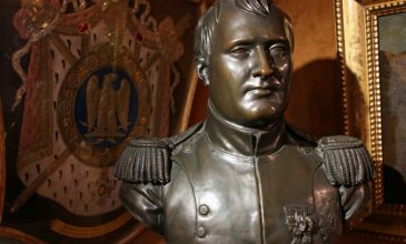 Η Μόσχα είναι έτοιμη να παραδώσει στο Παρίσι τα οστά στρατηγού του Ναπολέοντα