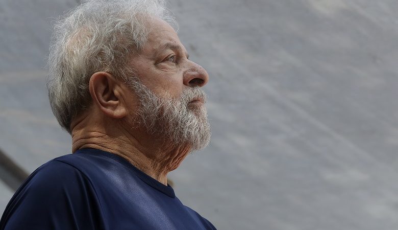 Αποφυλακίστηκε ο πρώην προέδρος της Βραζιλίας, Λούλα ντα Σίλβα