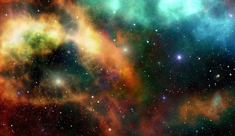 Σύμπαν: Οι επιστήμονες δεν μπορούν να συμφωνήσουν αν είναι σφαιρικό ή επίπεδο