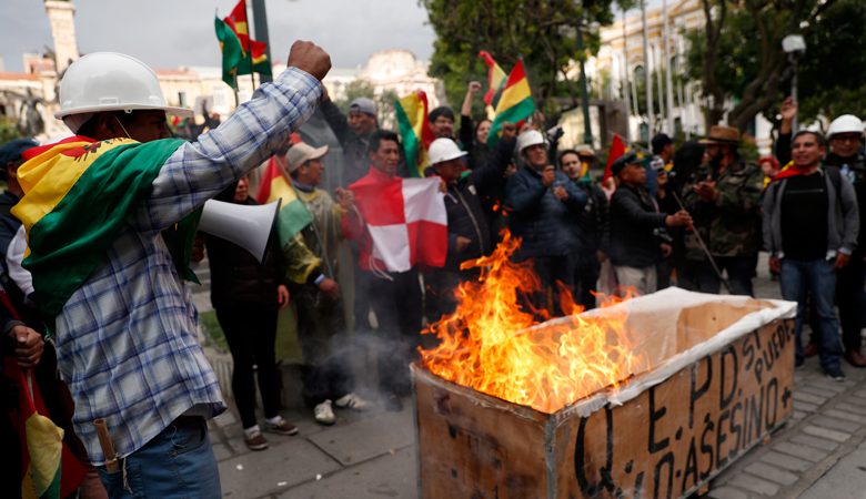 Χάος στη Βολιβία: Ακόμη τέσσερις νεκροί σε διαδηλώσεις