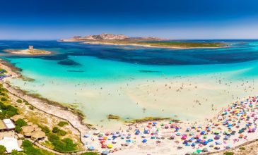 Εισιτήριο θα πληρώνουν οι τουρίστες για να απολαύσουν διάσημη παραλία στη Σαρδηνία