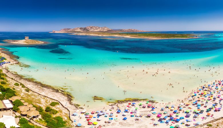 Εισιτήριο θα πληρώνουν οι τουρίστες για να απολαύσουν διάσημη παραλία στη Σαρδηνία