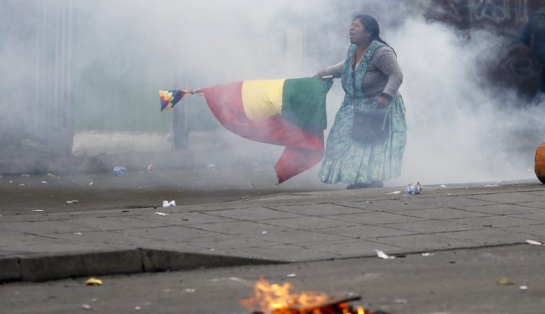 Βολιβία: Συγκρούσεις την πρώτη μέρα της μεταβατικής προέδρου Ανιές