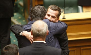 Νέα Ζηλανδία: Υπερψηφίστηκε στη Βουλή νομοσχέδιο για την ευθανασία
