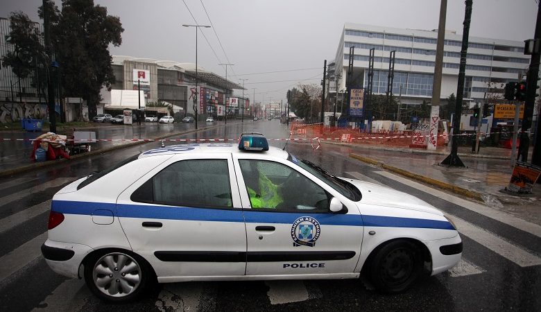 Διακόπηκε η κυκλοφορία στην Πειραιώς λόγω της καταιγίδας