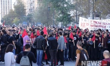 Ένταση στο φοιτητικό συλλαλητήριο, ζημιές σε βιτρίνες στη Βουκουρεστίου