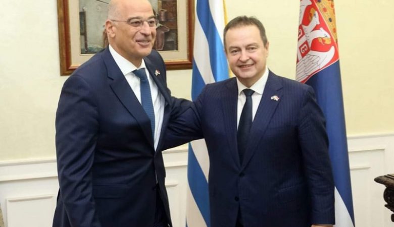 «Θα διευκολύνουμε την πορεία της Βόρειας Μακεδονίας και της Αλβανίας προς την ΕΕ»
