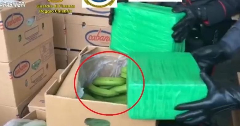 Φορτίο με μπανάνες «έκρυβε» 1,2 τόνους κοκαΐνη