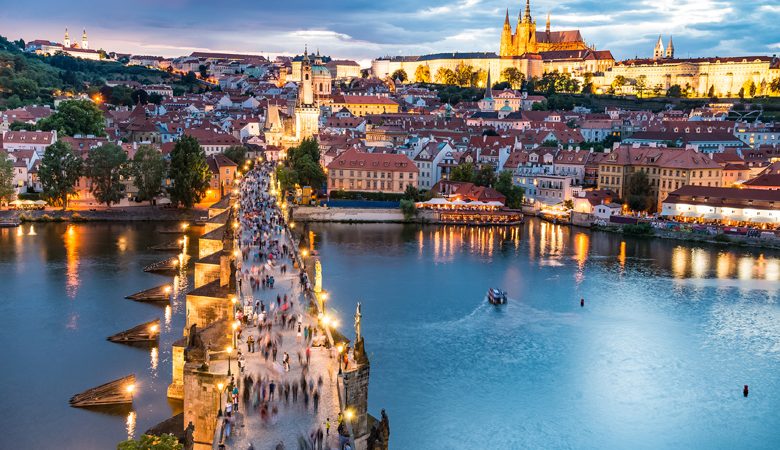 Κορονοϊός: Άλλο ένα Πάσχα χωρίς τουρίστες για την Πράγα