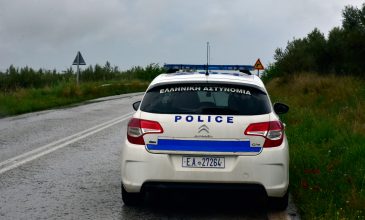 Επεισοδιακή σύλληψη 29χρονου για διακίνηση μεταναστών στη Θεσσαλονίκη – Βγήκε από το αυτοκίνητο και άρχισε να τρέχει