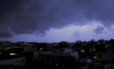 Καιρός: Έρχονται βροχές και καταιγίδες – Πόσο θα κρατήσουν