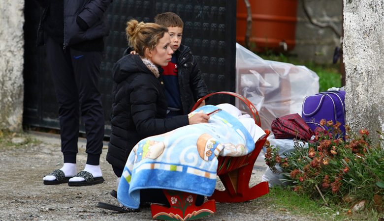 Φονικός σεισμός στην Αλβανία: Συγκλονίζουν οι εικόνες στους καταυλισμούς