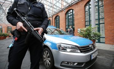 Ολλανδία: Η αστυνομία εξετάζει σειρά επιθέσεων με μαχαίρι στο Άμστερνταμ