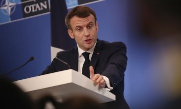 Μακρόν: Αργεί η επιστροφή στην κανονικότητα στη Γαλλία