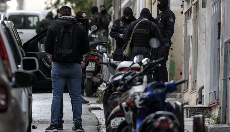 Πολυμελές κύκλωμα αλλοδαπών διακινούσε ναρκωτικά στο κέντρο της Αθήνας