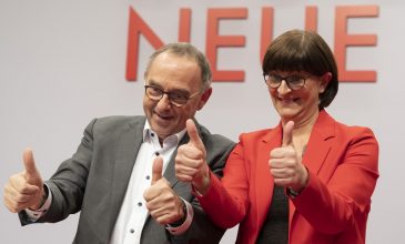 Παραμένει στην κυβέρνηση της Γερμανίας το SPD