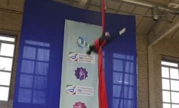 Σοκαριστικό βίντεο: Ρωσίδα ακροβάτης πέφτει από ύψος 7,5μ.