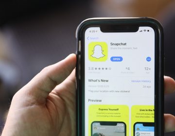 Στο στόχαστρο έρευνας της Κομισιόν για Snapchat, YouTube, App Store της Apple και Google Play
