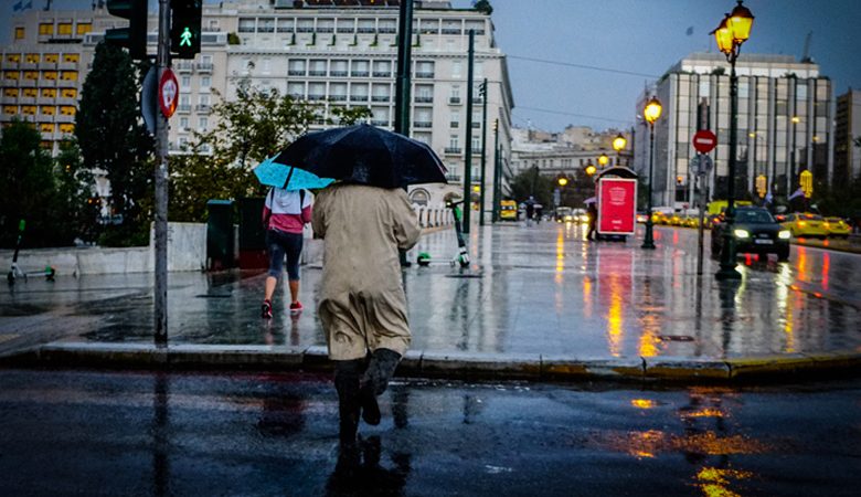 Καιρός: Καταιγίδες το απόγευμα στην Αθήνα