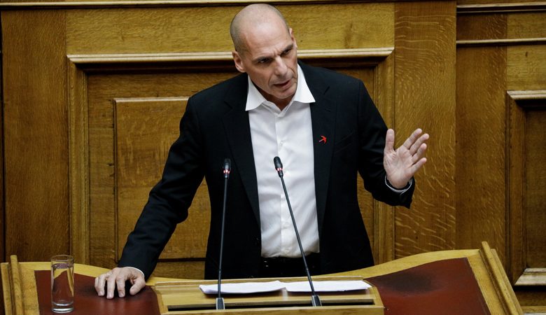 Βαρουφάκης: Προσβλητικό το νομοσχέδιο για τους Έλληνες της διασποράς