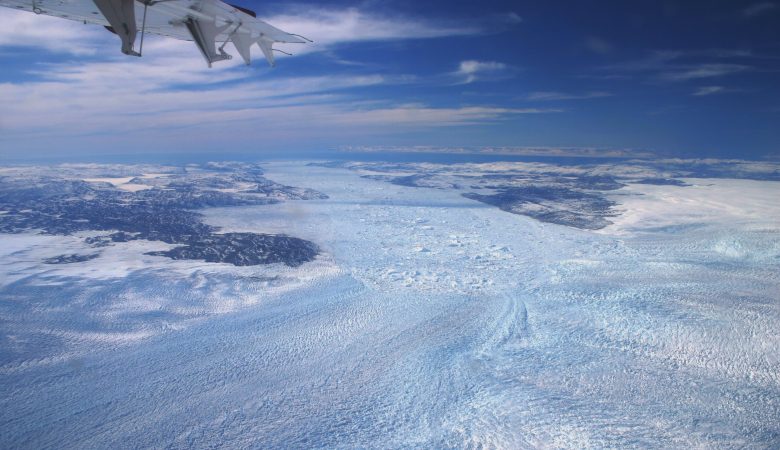 Γροιλανδία: Μέσα σε 26 χρόνια χάθηκαν 3,8 τρισ. τόνοι πάγου