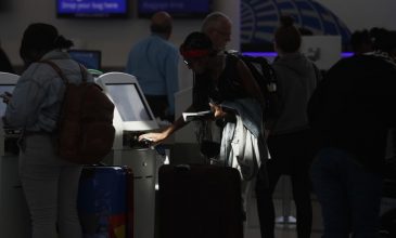 Γιατί πρέπει να καταστρέφουμε πάντα τις κάρτες επιβίβασης μετά από κάθε πτήση