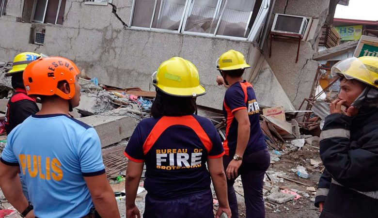 Σεισμός 7 Ρίχτερ στις Φιλιππίνες:  4 νεκροί και 60 τραυματίες