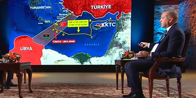 Νέο σόου Ερντογάν με χάρτες: Θα κάνουμε γεωτρήσεις σε Κρήτη, Καστελόριζο