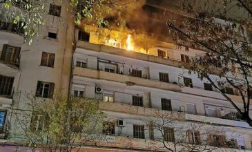 Θεσσαλονίκη: Φωτιά σε διαμέρισμα, απεγκλωβίστηκαν τρία ανήλικα παιδιά