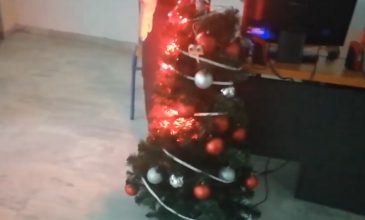Το «έξυπνο» χριστουγεννιάτικο δέντρο μαθητών του ΕΠΑΛ Βρυσών