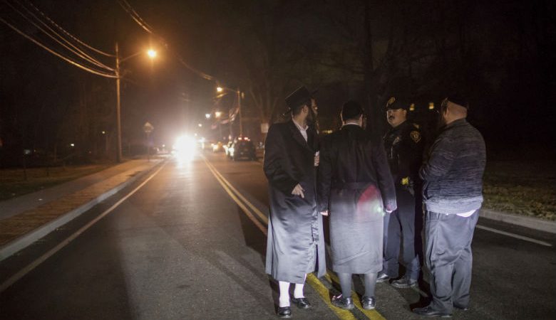 Νέα Υόρκη: Πέντε τραυματίες από επίθεση έξω από κατοικία ραββίνου
