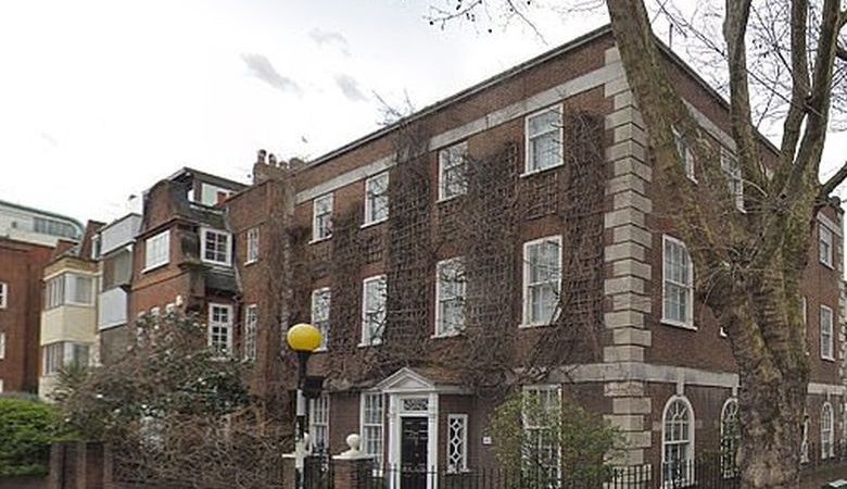 Νοίκιασε το σπίτι του στο Αirbnb σε τετραμελή οικογένεια και εμφανίστηκαν… 500 άνθρωποι