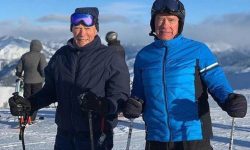 Το θρυλικό δίδυμο Σβαρτσενέγκερ – Ίστγουντ κάνει σκι