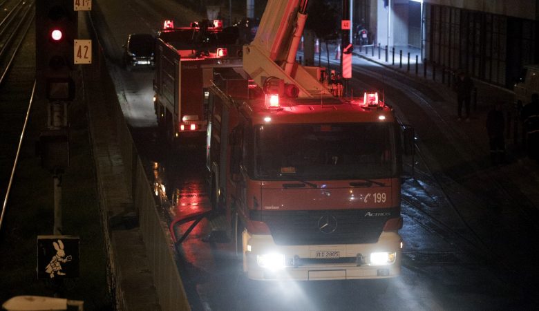 Θεσσαλονίκη: Σε εξέλιξη πυρκαγιά σε επιχείρηση με αιθέρια έλαια