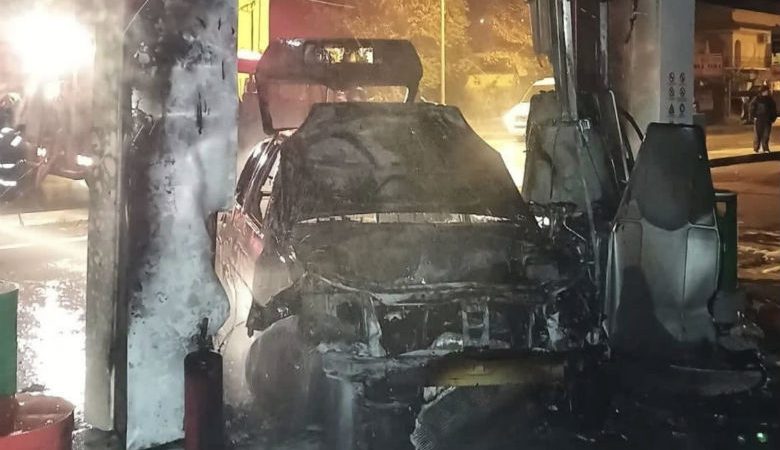 Κέρκυρα: Αυτοκίνητο «λαμπάδιασε» όταν έπεσε σε αντλία βενζινάδικου