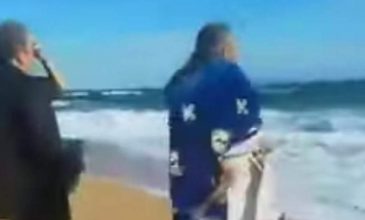 Ιερέας έπεσε στη θάλασσα από τους θυελλώδεις ανέμους στην Κεφαλονιά – Δείτε το βίντεο