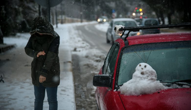 Κλειστά τα σχολεία στο Οροπέδιο Λασιθίου λόγω χιονόπτωσης