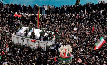 Τραγωδία στην κηδεία Σουλεϊμανί: Ποδοπατήθηκαν διαδηλωτές – Νεκροί και τραυματίες