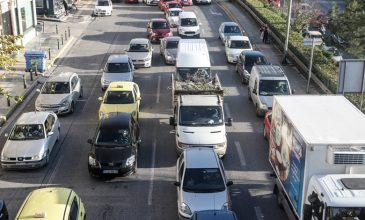 Στους ελληνικούς δρόμους κινούνται 700.000 ανασφάλιστα οχήματα