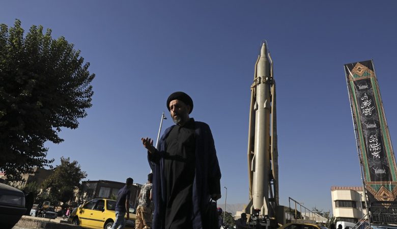 Το μήνυμα της Τεχεράνης με την πυραυλική επίθεση στις βάσεις Αμερικανών στο Ιράκ