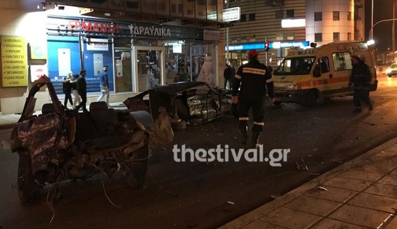 Σοκαριστικό τροχαίο στη Θεσσαλονίκη – Όχημα κόπηκε στη μέση