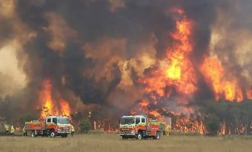 Αυστραλία: Υπό έλεγχο τέθηκε η μεγαλύτερη πυρκαγιά που μαίνεται στη χώρα