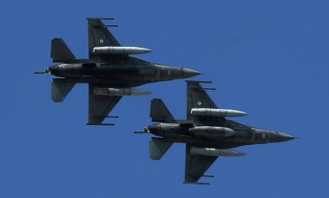 Τουρκικά F-16 πέταξαν πάνω από τους Φούρνους