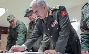 Μέτωπο του Λίβυου στρατάρχη Χάφταρ με τη Συρία κατά της Τουρκίας