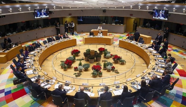 Η Ευρωπαϊκή Ένωση προειδοποιεί την Άγκυρα για τις παράνομες γεωτρήσεις